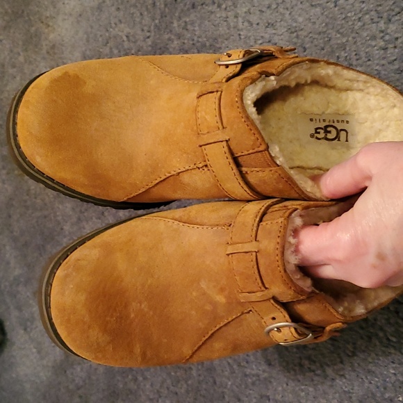 Ugg clog size 6 - Picture 7 of 7